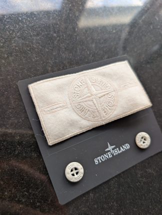 Stone Island Badge (Off-White)