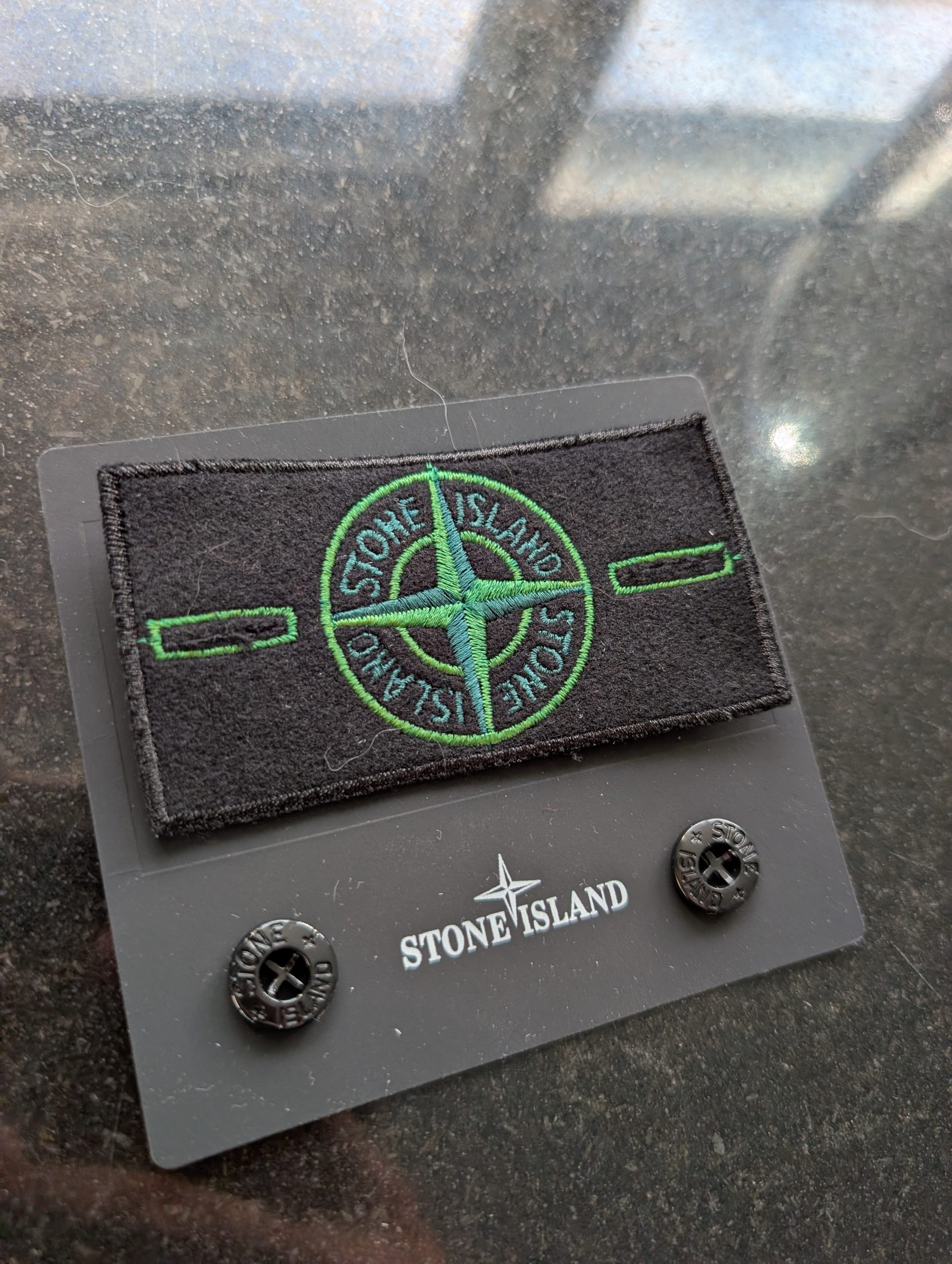 Stone Island Badge (Alien) - Image 4